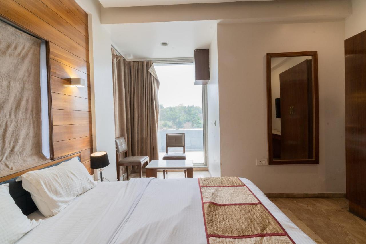 Hotel Kyra Airport Ahmedabad Extérieur photo
