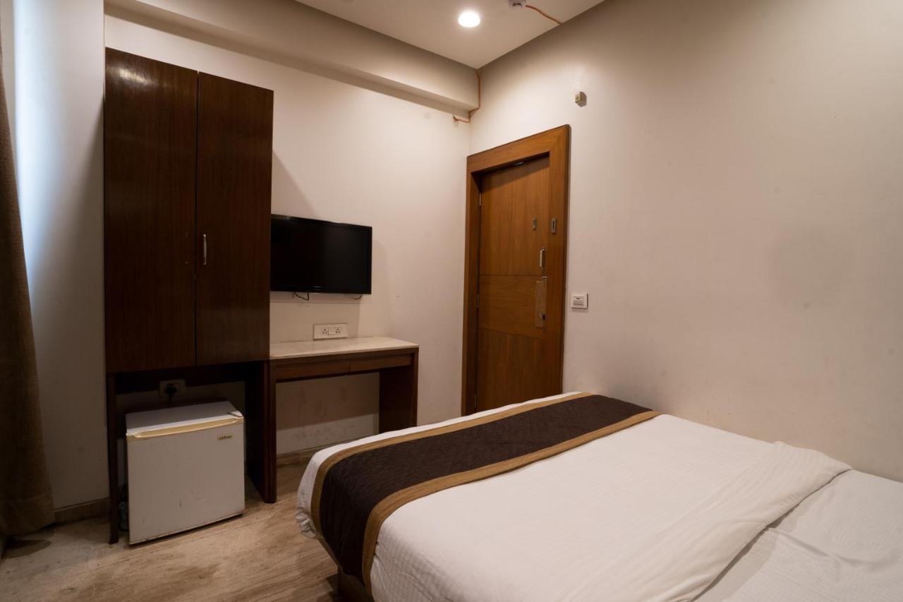 Hotel Kyra Airport Ahmedabad Extérieur photo