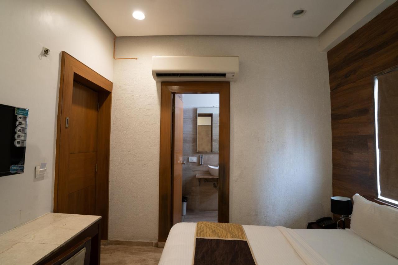 Hotel Kyra Airport Ahmedabad Extérieur photo