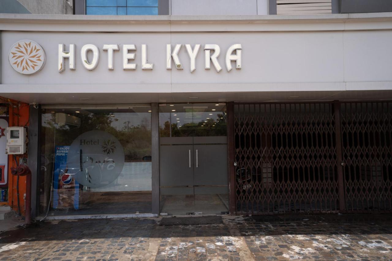 Hotel Kyra Airport Ahmedabad Extérieur photo