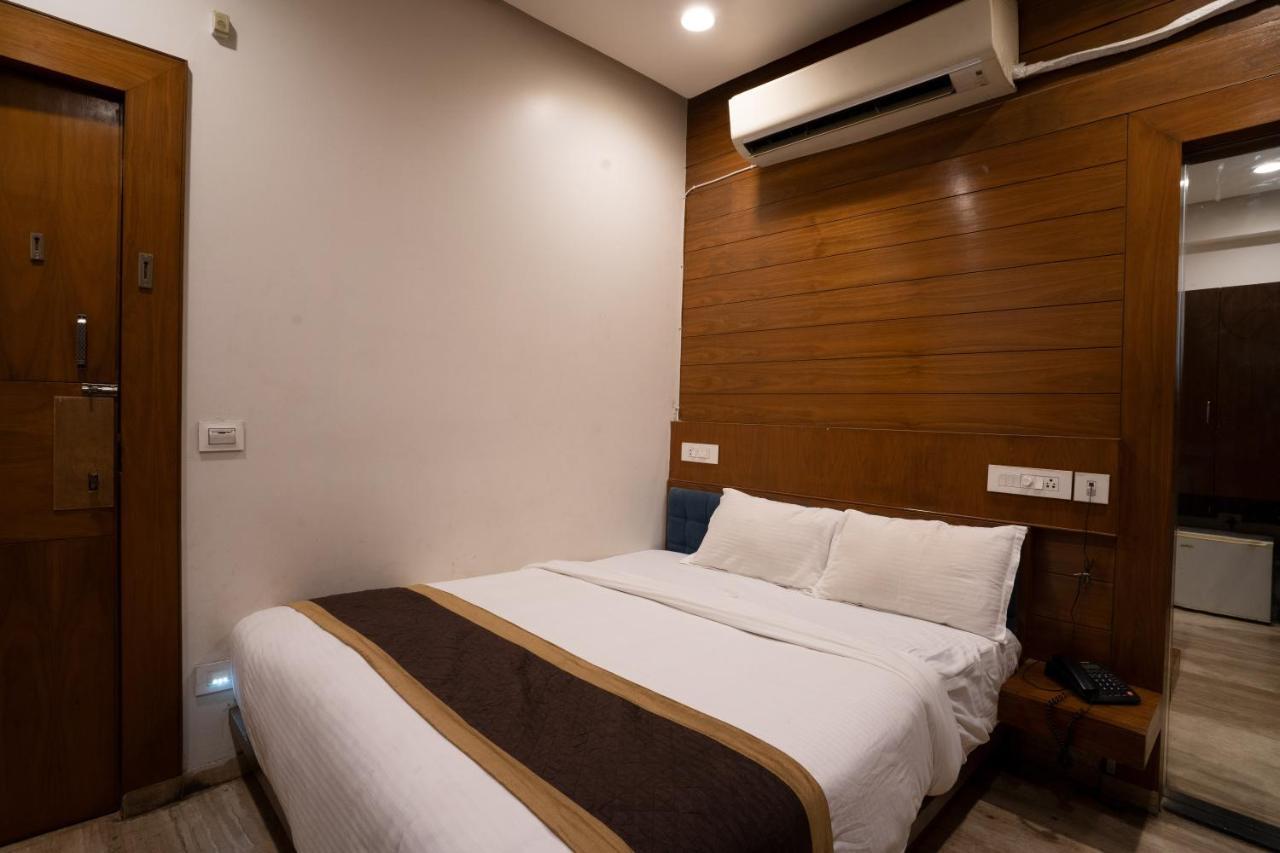 Hotel Kyra Airport Ahmedabad Extérieur photo