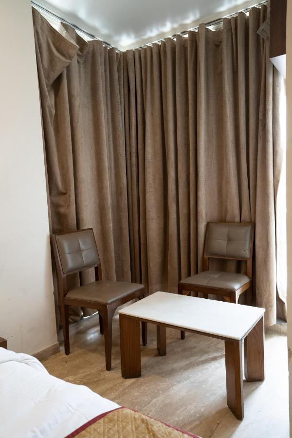 Hotel Kyra Airport Ahmedabad Extérieur photo