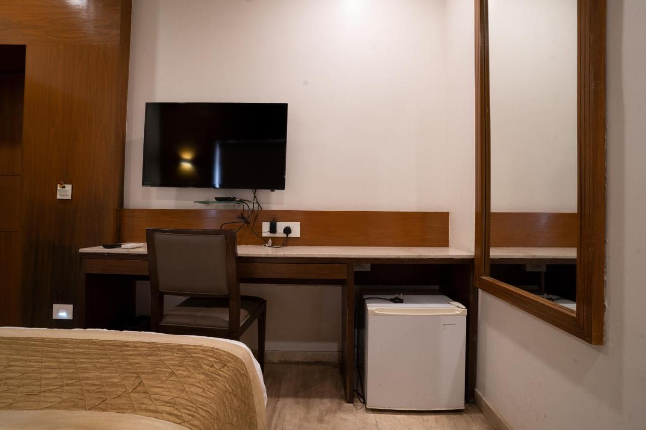 Hotel Kyra Airport Ahmedabad Extérieur photo